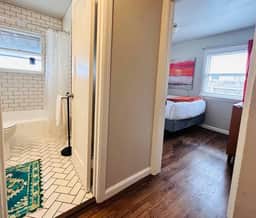Celebration Chalet! near BSU Pets Welcome!