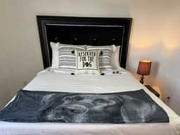 Huckleberry's Hideaway - Image 2