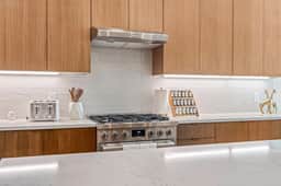 Serengeti Suite in Downtown Eagle - Image 4