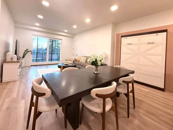 Serengeti Suite in Downtown Eagle
